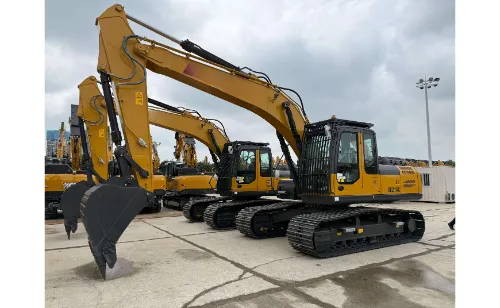Comparison of XCMG XE215C and SANY SY215C Excavators